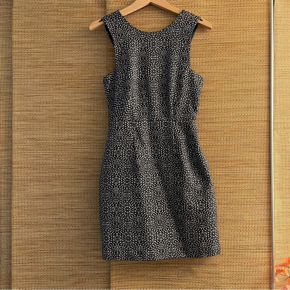 H&M Monochrome Patterned Mini Dress
